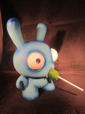 Custom Dunny 8 inch - Candy Licker (Blue) by Shawn Wigs - Exclusive U.S. import - Image 2