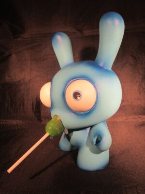 Custom Dunny 8 inch - Candy Licker (Blue) by Shawn Wigs - Exclusive U.S. import - Image 5