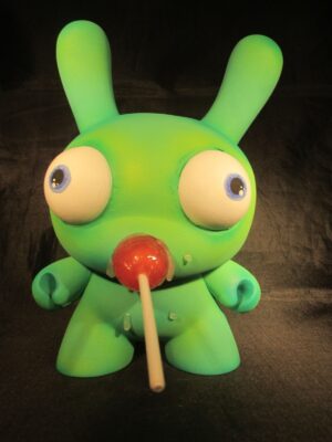Custom Dunny 8 inch - Candy Licker (Green) by Shawn Wigs - Exclusive U.S. import - Image 6