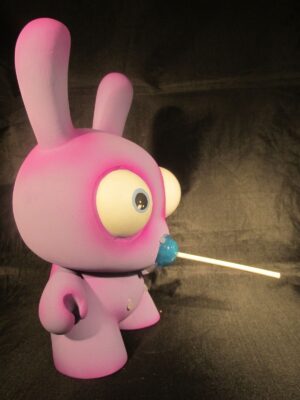 Custom Dunny 8 inch - Candy Licker (Purple) by Shawn Wigs - Exclusive U.S. import - Image 2