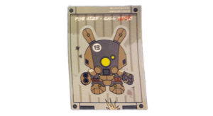 Dunny 3" UTMC Heavy Trooper - Sgt Vasquez (3/32) - Post Apocalpyse Series (2013) - Image 4