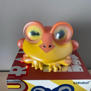 All Hail Hypnotoad Medium Vinyl Figure (orange) by Kidrobot X Futurama - Image 3