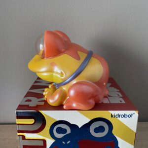 All Hail Hypnotoad Medium Vinyl Figure (orange) by Kidrobot X Futurama - Image 4