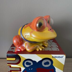 All Hail Hypnotoad Medium Vinyl Figure (orange) by Kidrobot X Futurama - Image 6